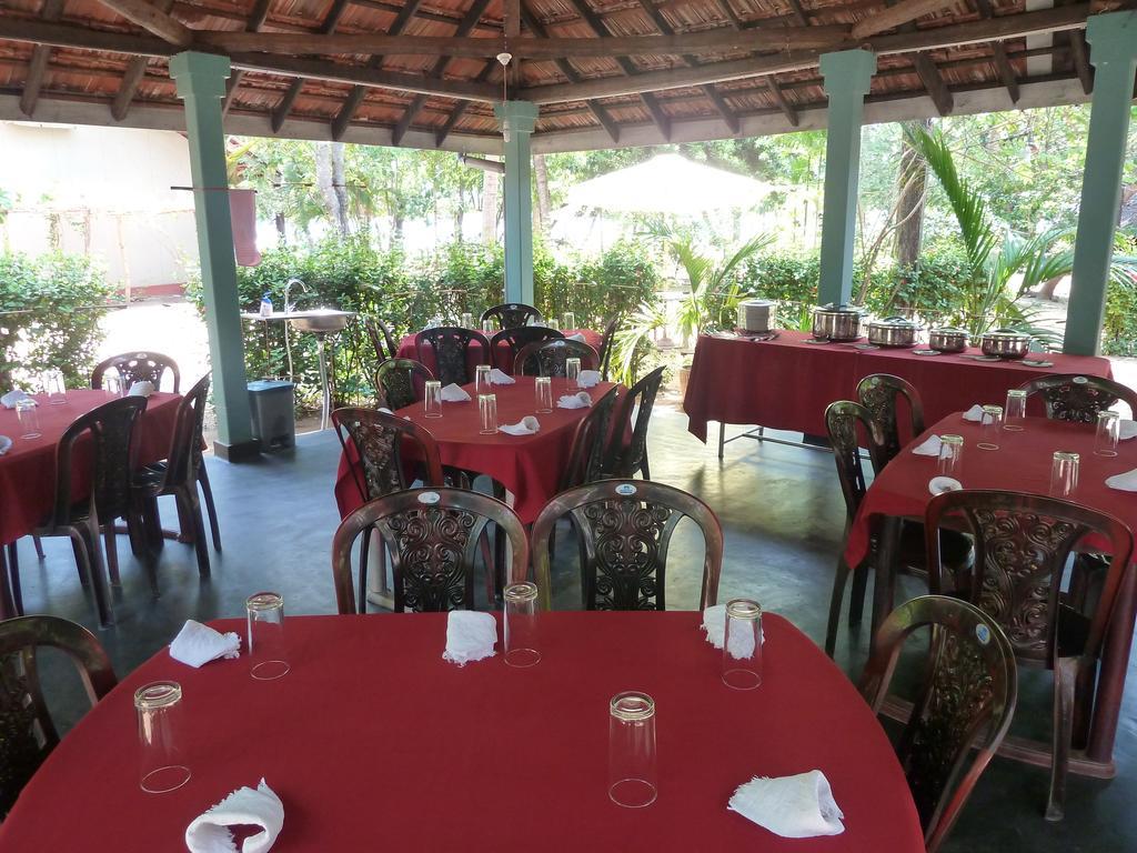 Riviera Resort Batticaloa Luaran gambar