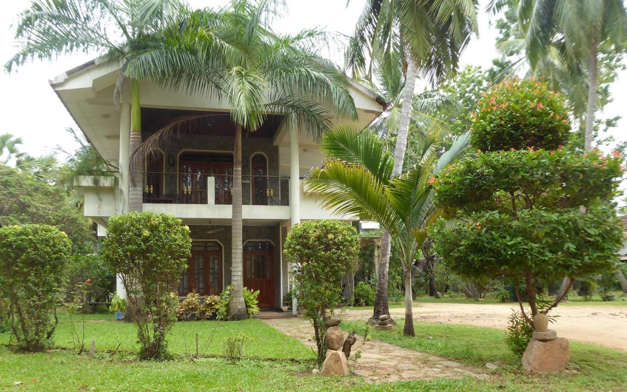 Riviera Resort Batticaloa Luaran gambar